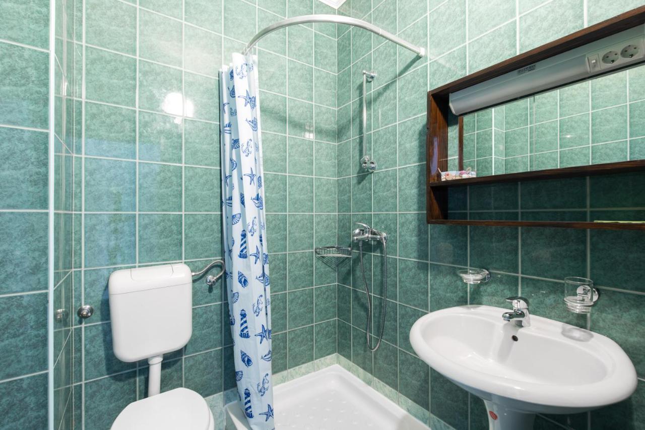 Pape Punat Apartmani I Sobe Ngoại thất bức ảnh