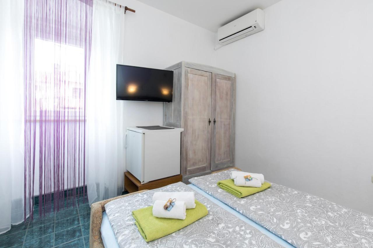 Pape Punat Apartmani I Sobe Ngoại thất bức ảnh