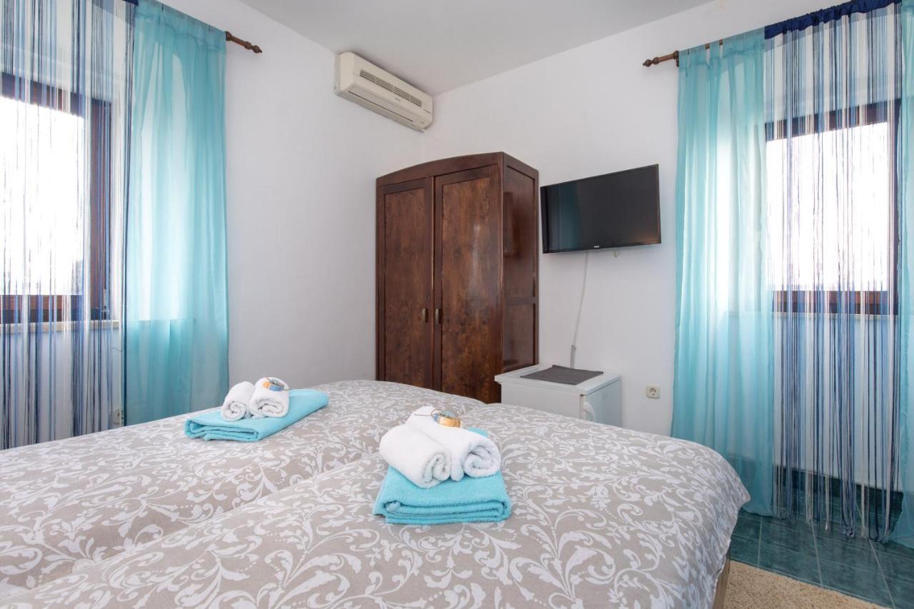 Pape Punat Apartmani I Sobe Ngoại thất bức ảnh