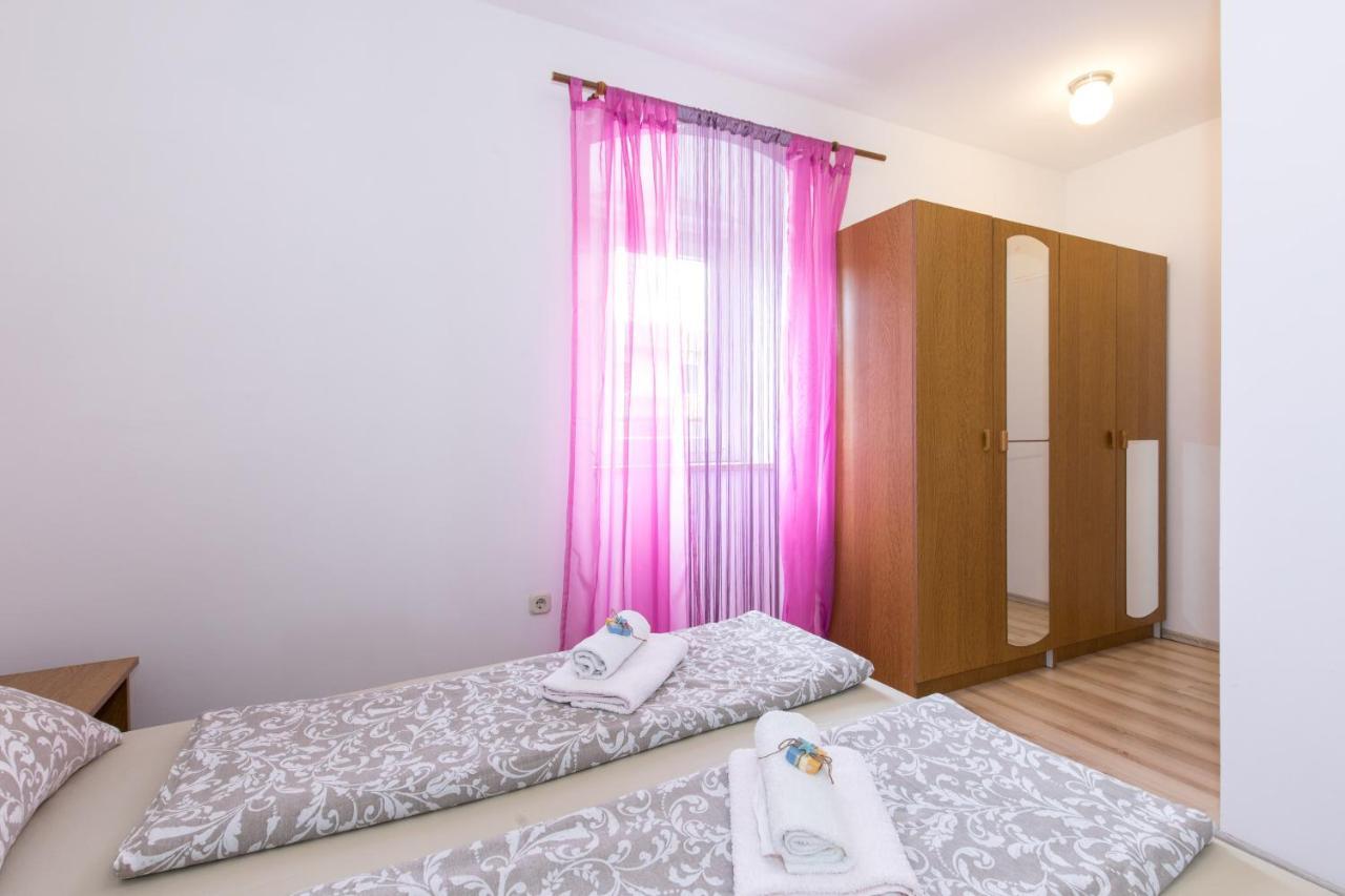 Pape Punat Apartmani I Sobe Ngoại thất bức ảnh
